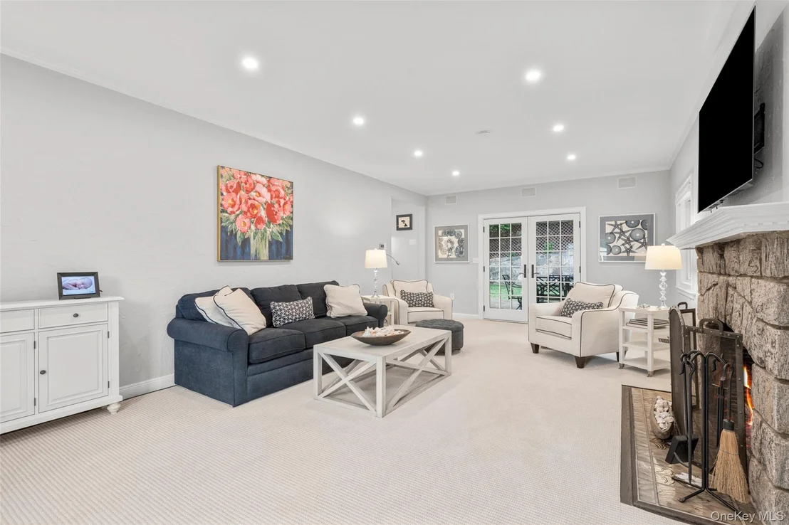 Photo of 144 Douglas Place