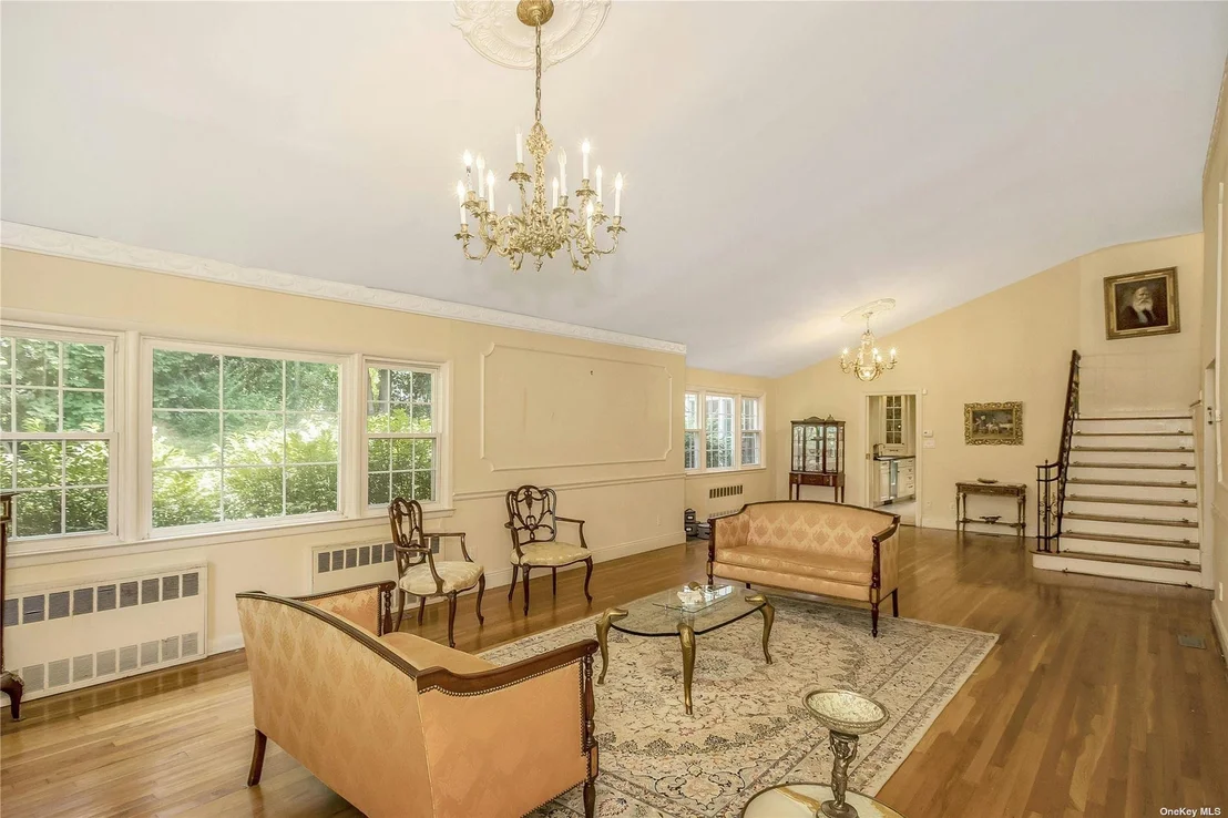 Photo of 100 The Intervale