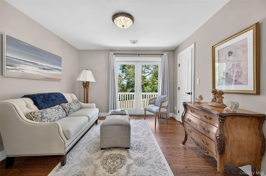 Photo of 261 Harbor Road