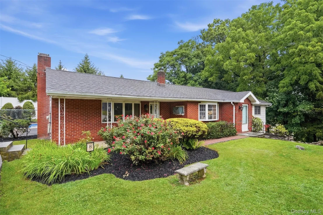 Photo of 8 Boulder Road