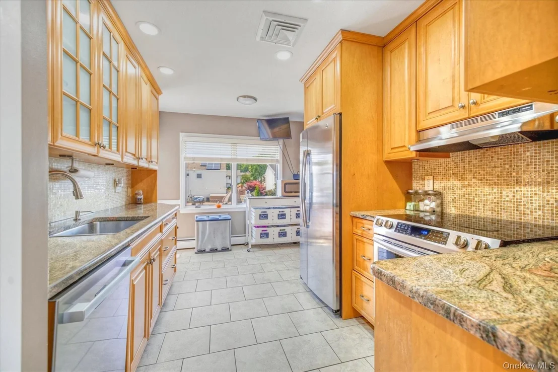 Photo of 3784 Carrel Boulevard