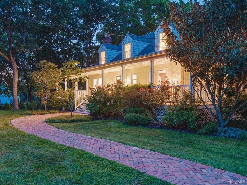 Photo of 184 Phillips Lane