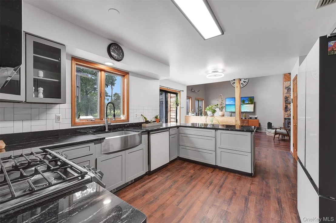 Photo of 243 Hill Road