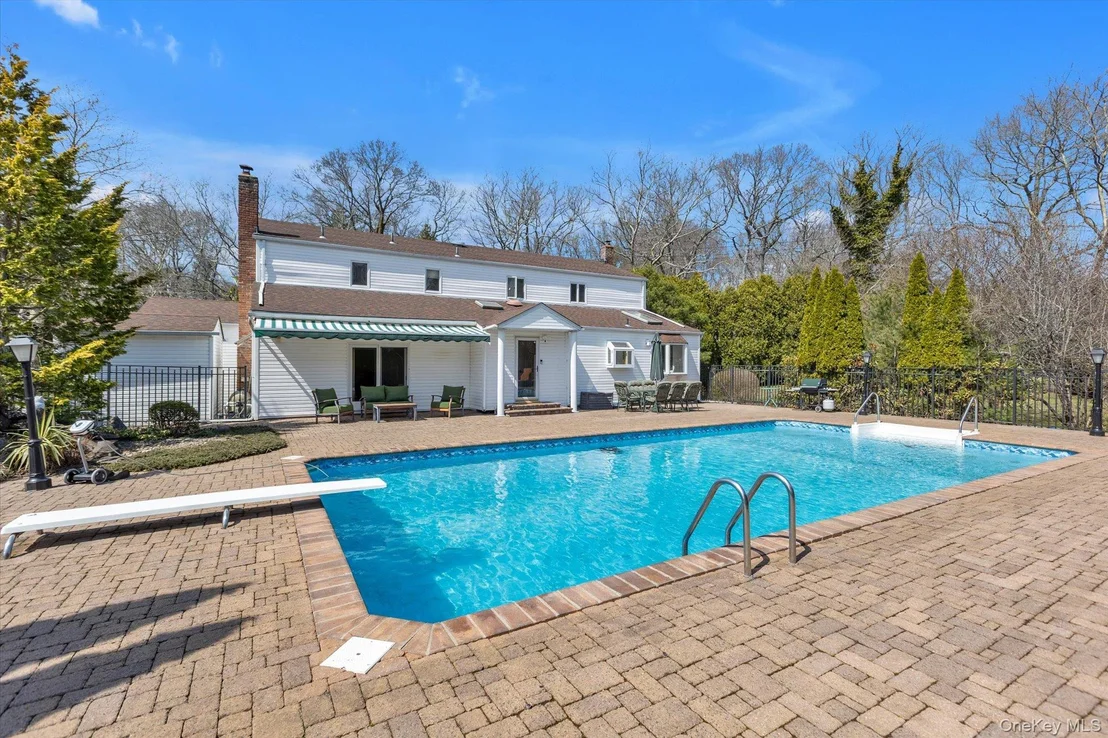 Photo of 1 Somner Drive