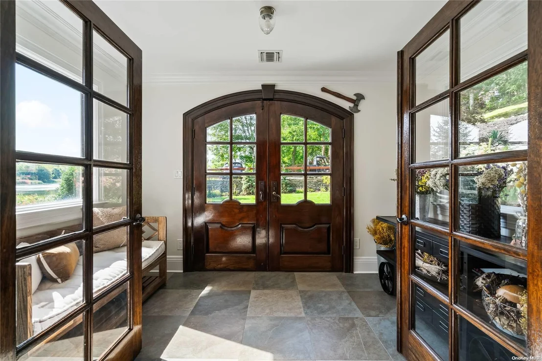 Photo of 100 Riverview Terrace