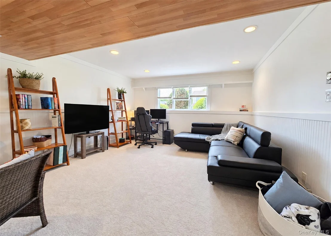 Photo of 167 Glenmere Way