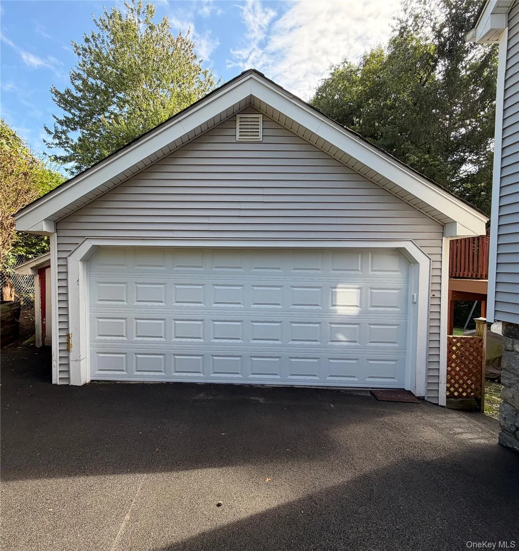 Photo of 9 Lawrence Drive