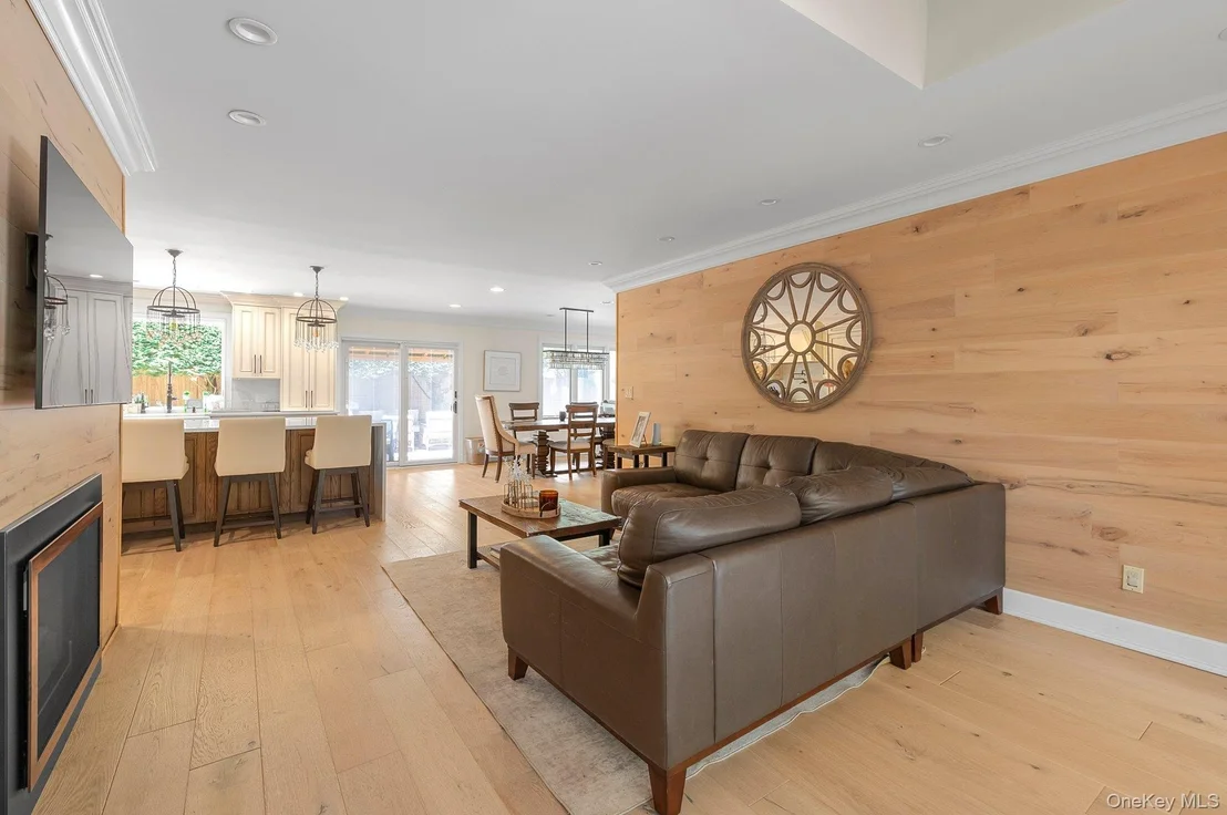 Photo of 33 Nancy Boulevard