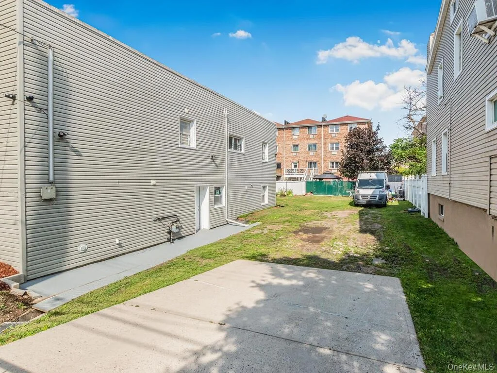 Photo of 264 Emerson Avenue