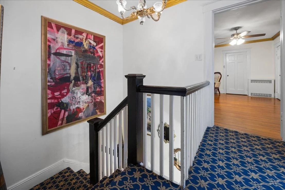 Photo of 319 Summit Avenue