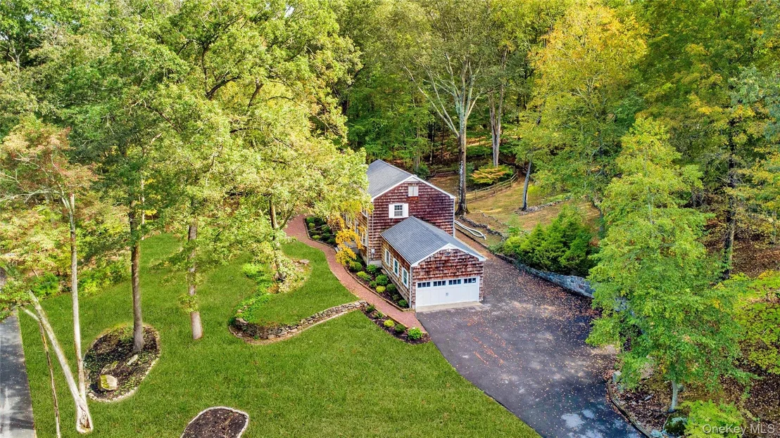 Photo of 23 Tatomuck Road
