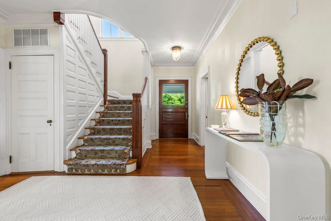 Photo of 731 Forest Avenue