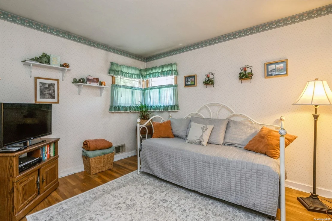 Photo of 5 Bergen Drive