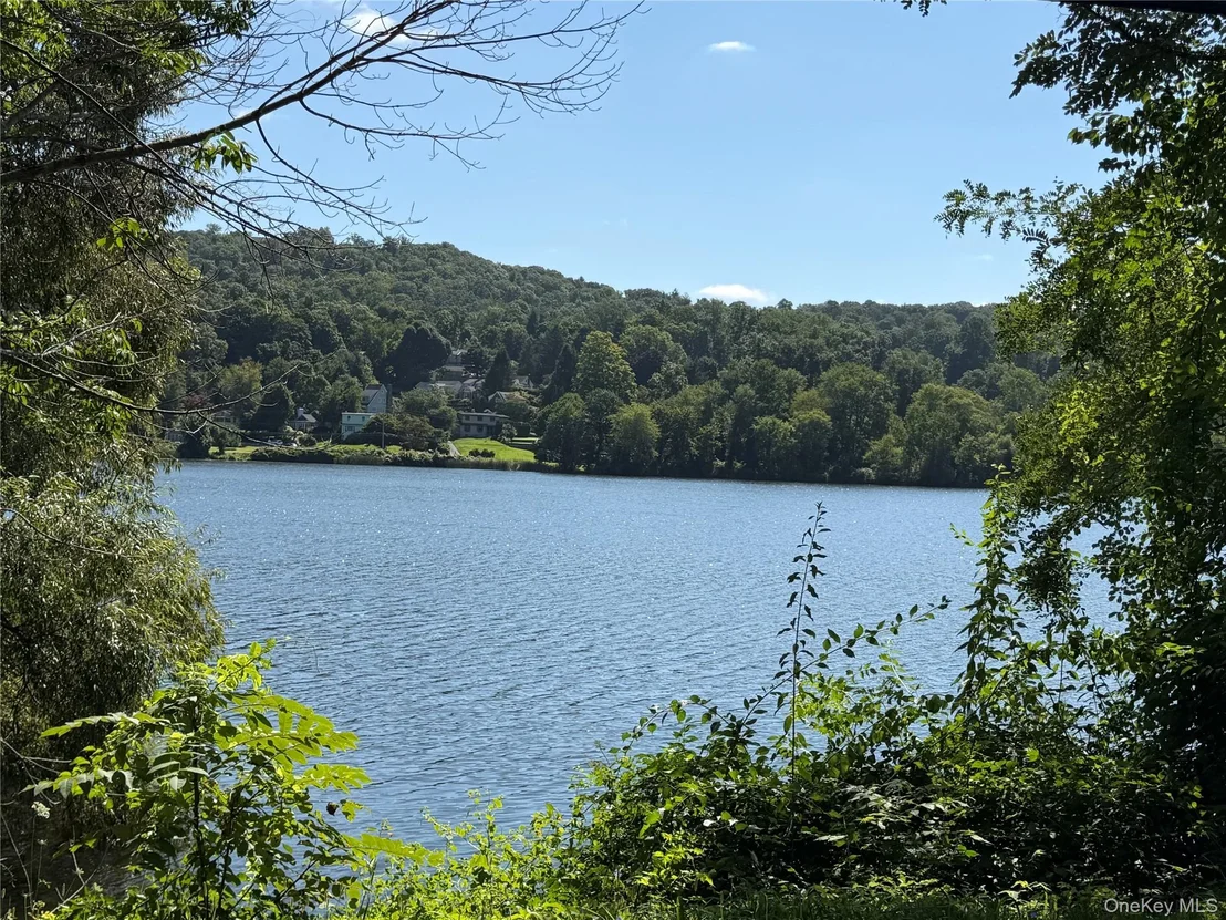 Photo of 9 Lawrence Drive