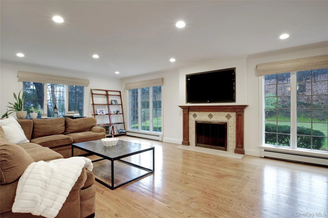 Photo of 330 Chestnut Drive