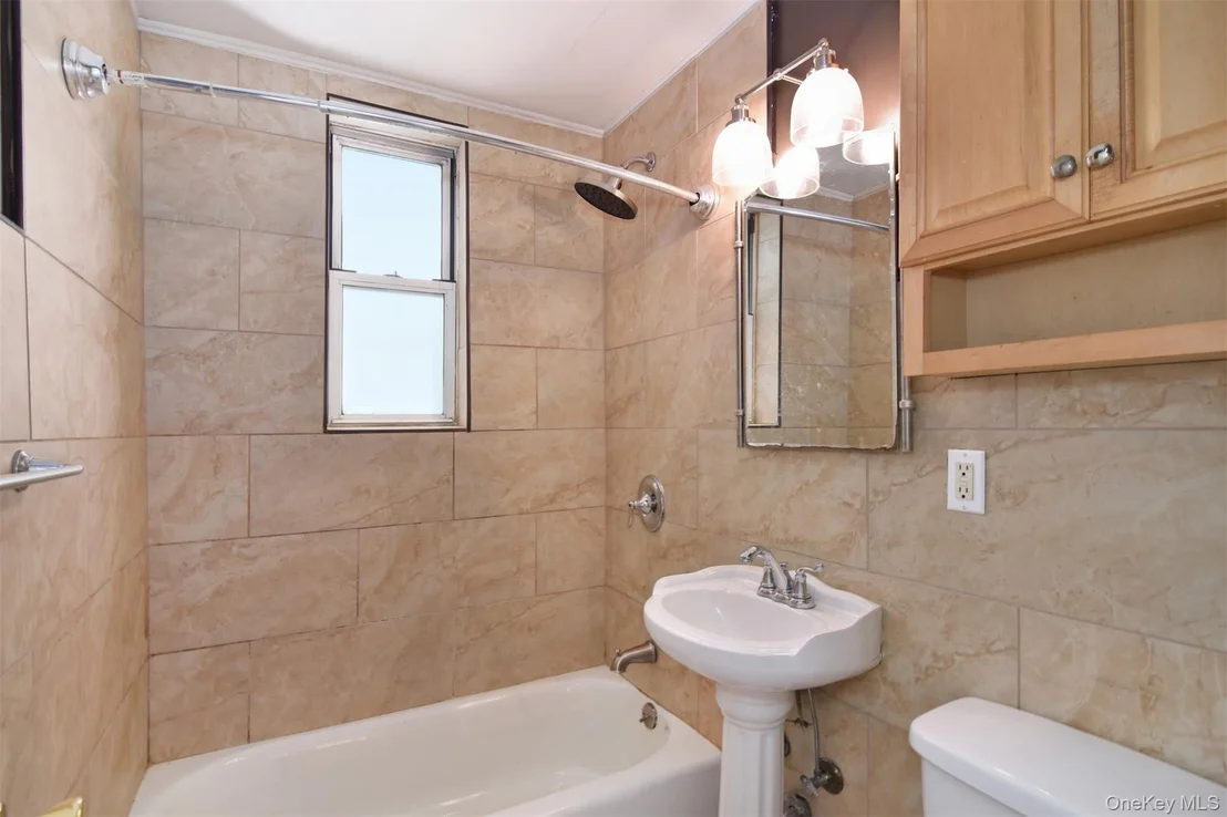 Photo of Unit 2C at 1111 Midland Avenue