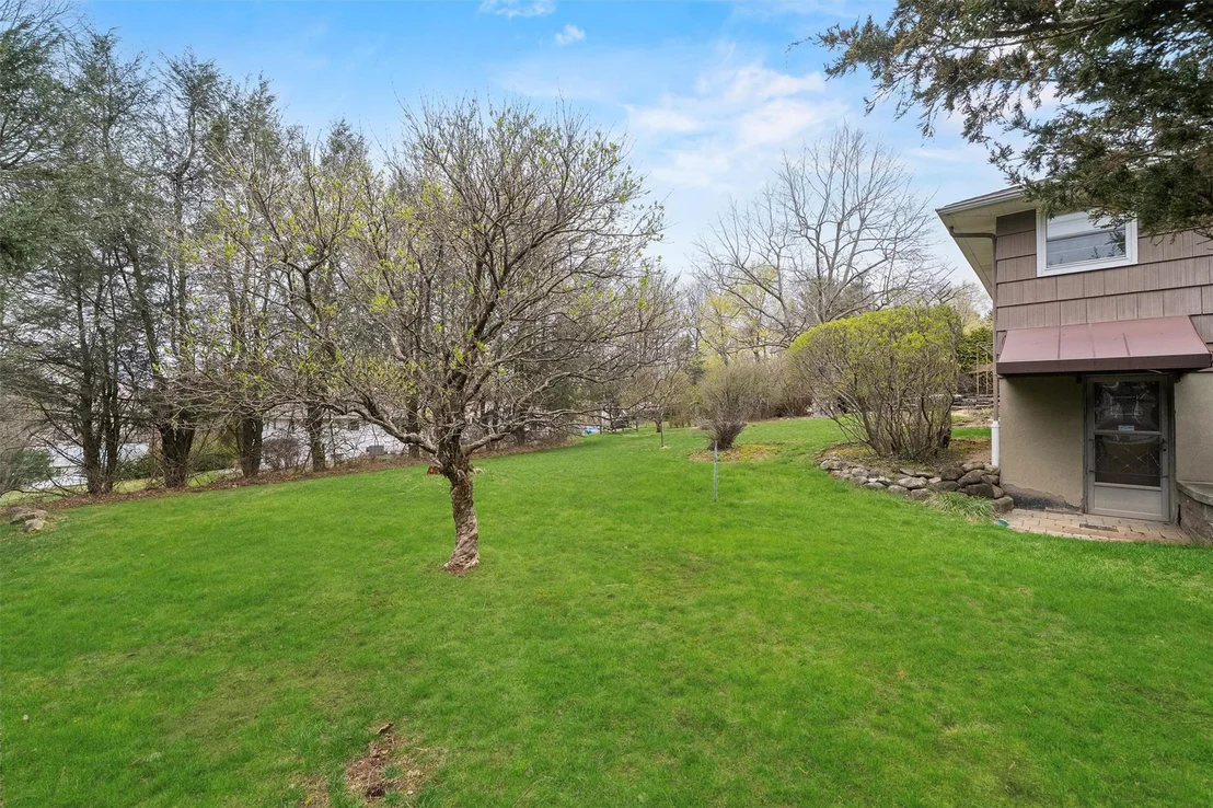 Photo of 21 Westview Road