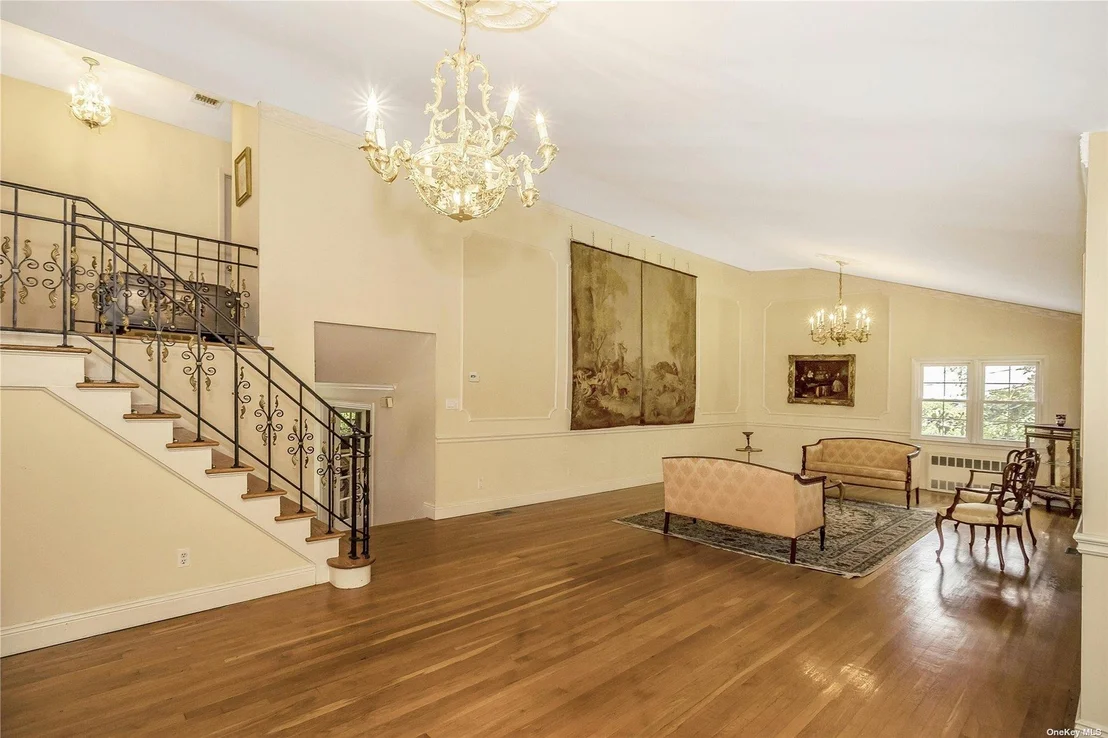 Photo of 100 The Intervale