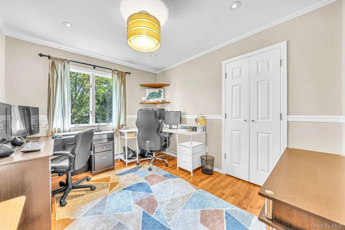 Photo of 6 Wyandanch Boulevard