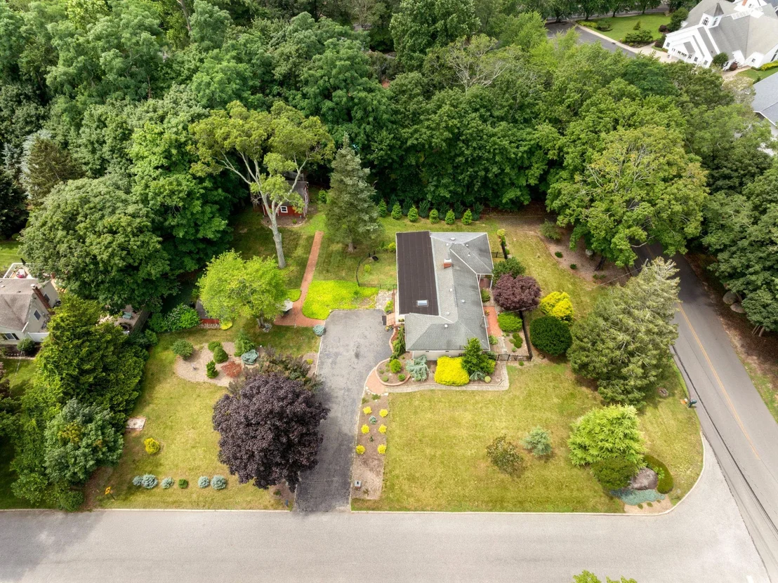 Photo of 31 Remsen Road