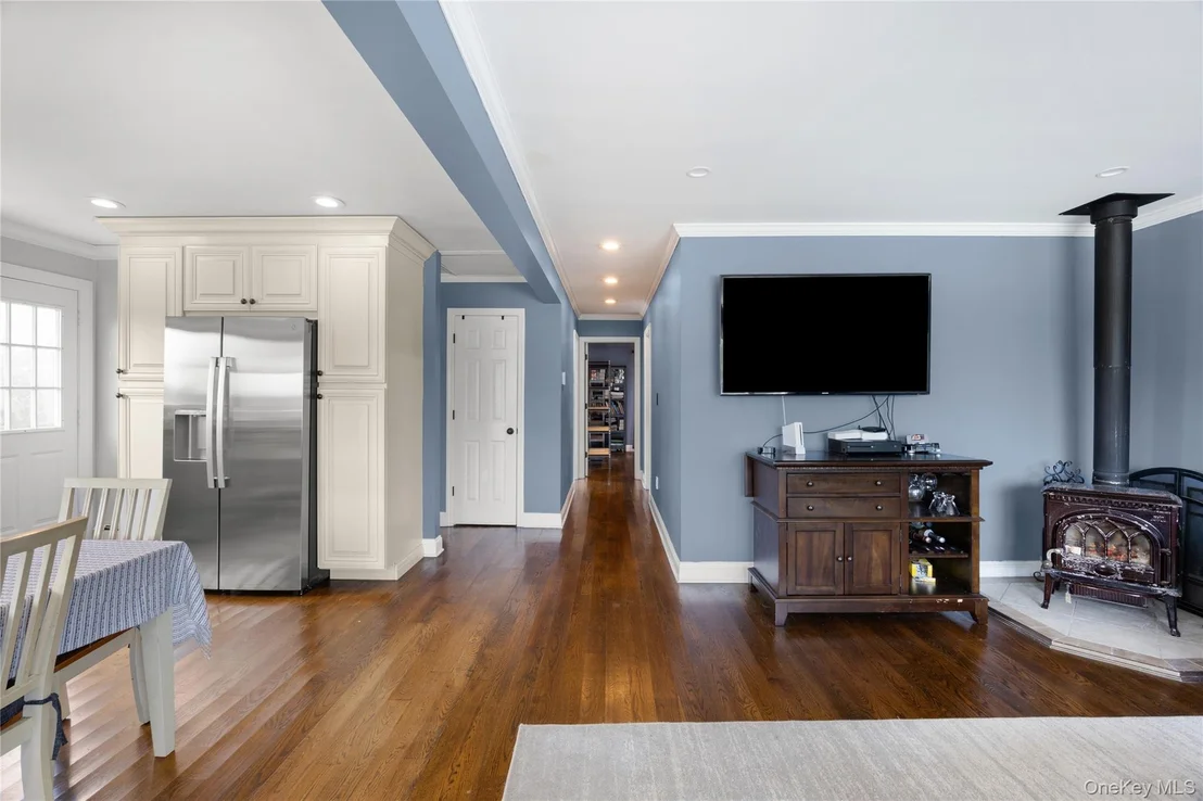 Photo of 7 Edwards Drive