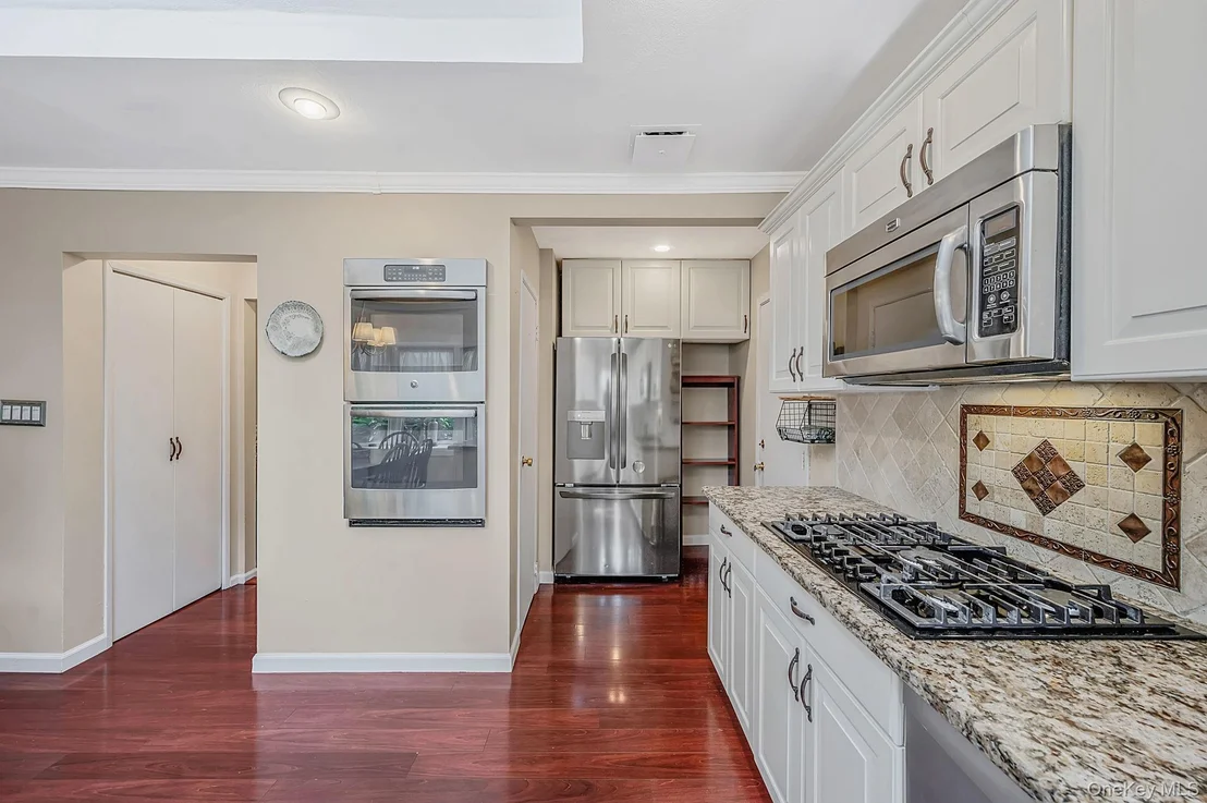 Photo of 44 Winslow Lane