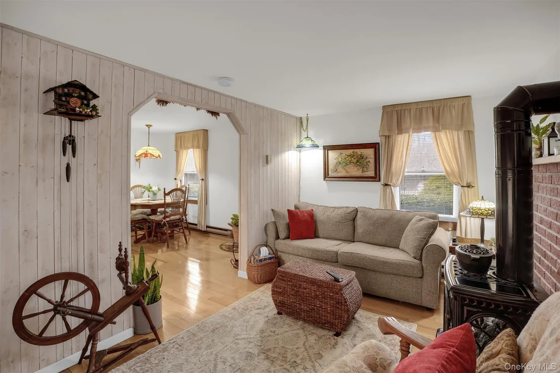 Photo of 103 Wauwepex Trail