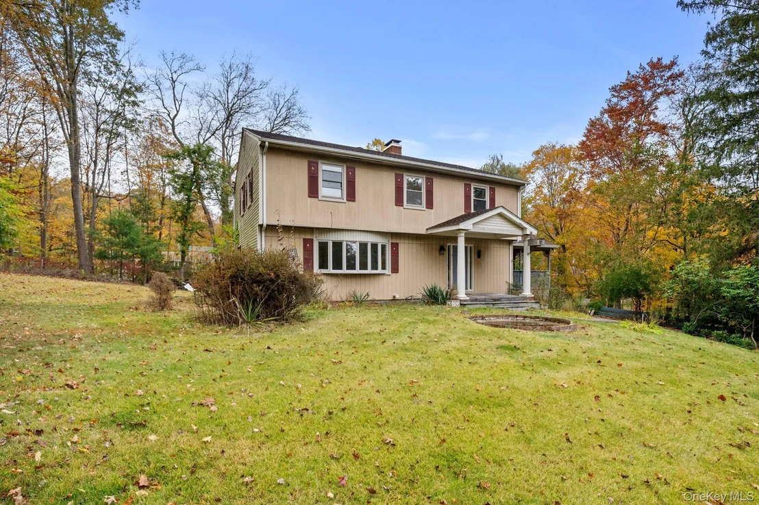 Photo of 2 Redding Lane