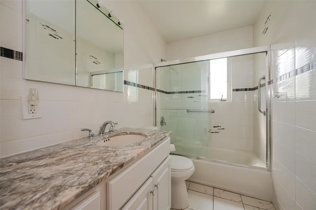 Photo of 1158 Lorraine Drive