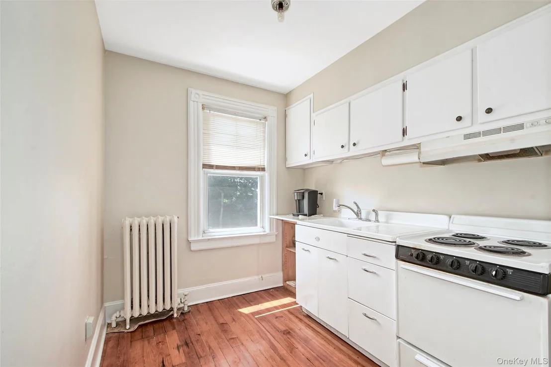 Photo of 63 Thatcher Avenue