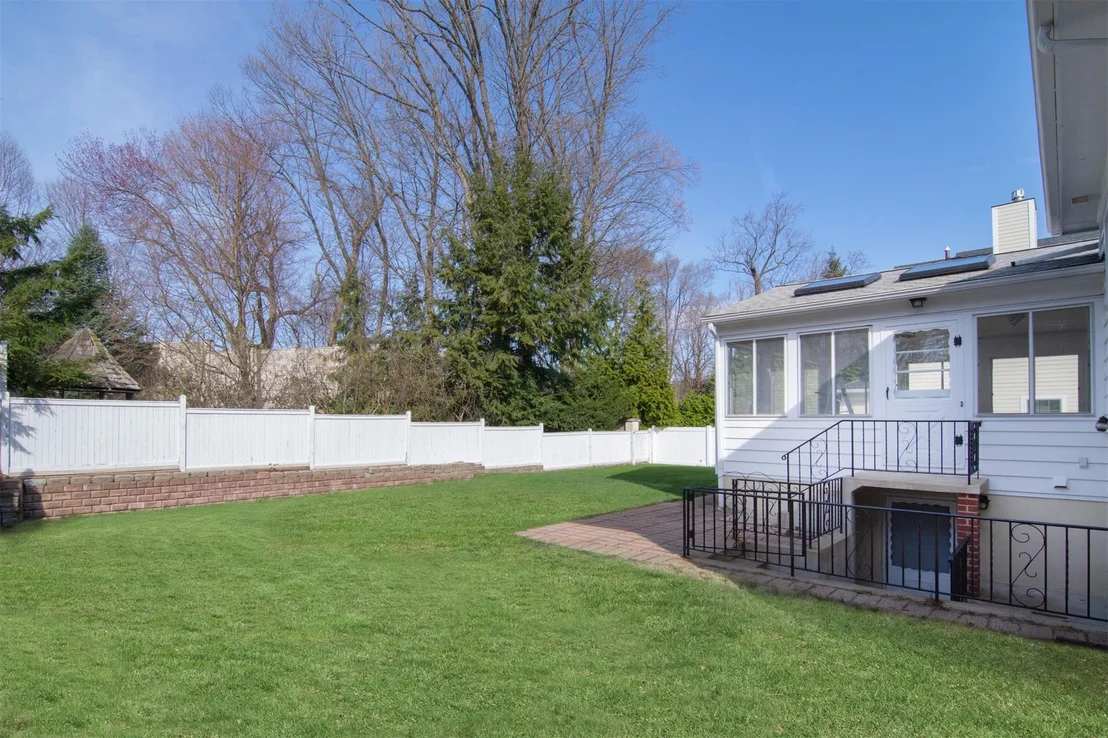 Photo of 435 Carol Place