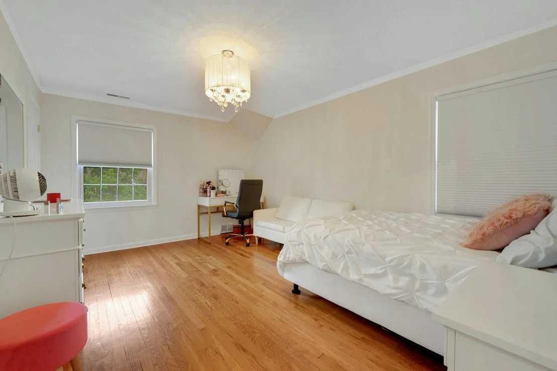 Photo of 4 Longview Drive
