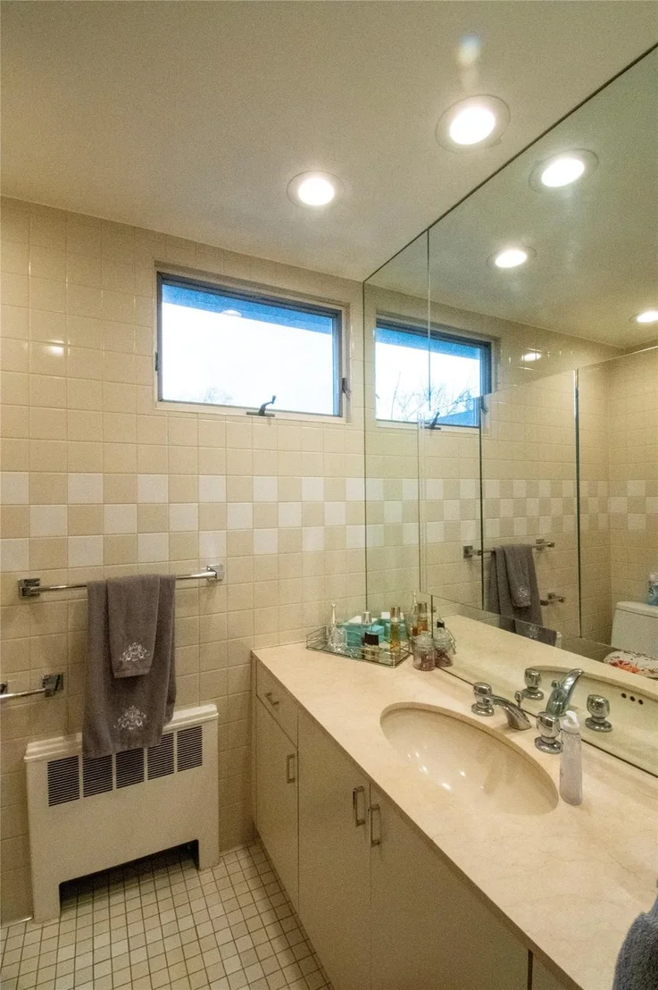 Photo of 752 Bonnie Drive