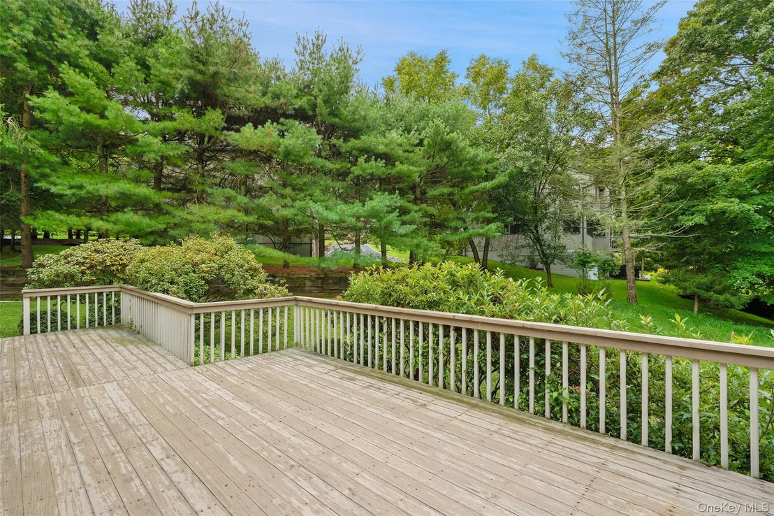 Photo of 152 Arbor Crest