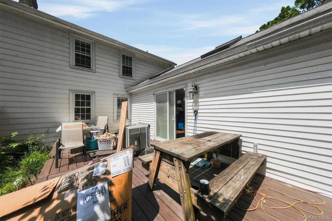 Photo of 10 Dutchess Avenue