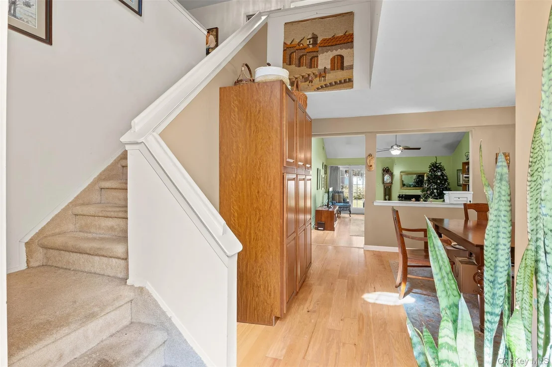 Photo of 7 Sutton Place