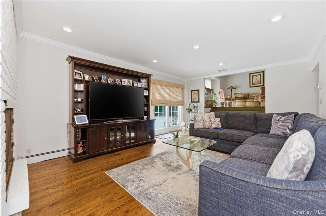 Photo of 974 Mildred Drive