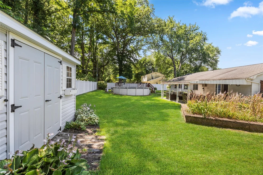Photo of 39 Winfield Davis Drive