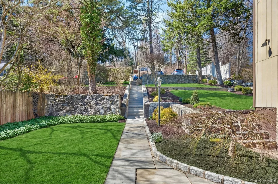 Photo of 3 Lakeside Road