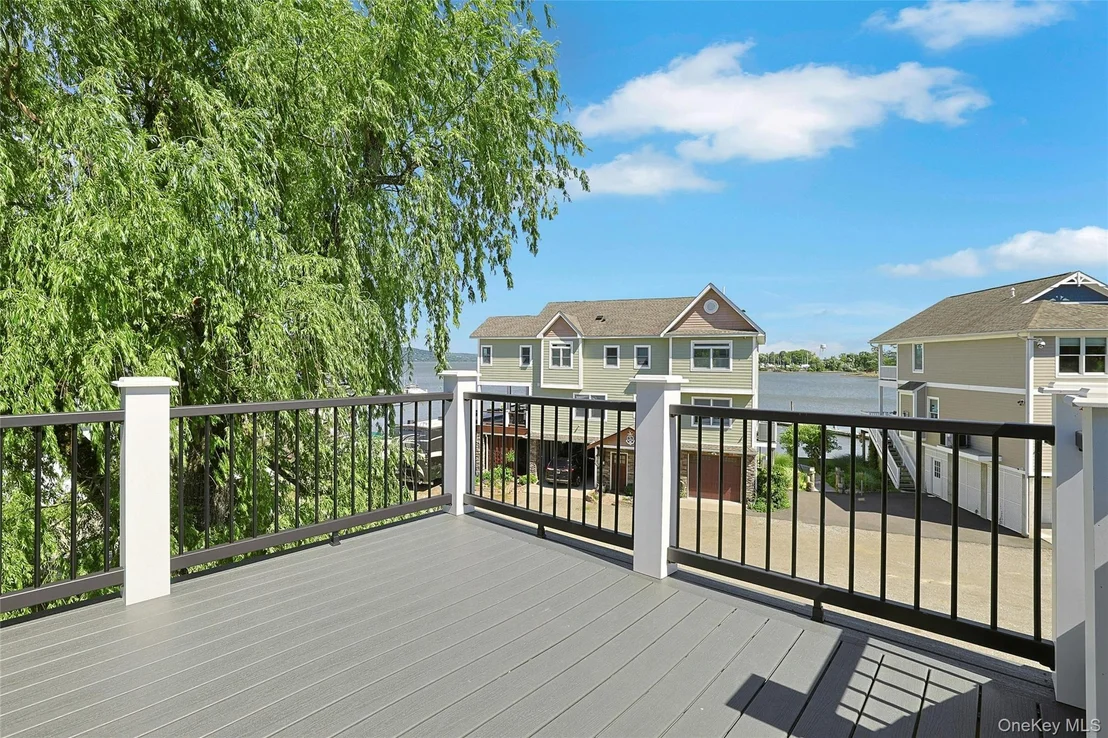 Photo of 74 Beach Road
