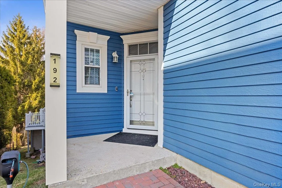 Photo of 192 Benefield Boulevard