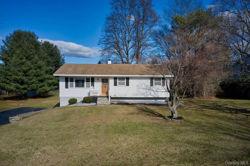 Photo of 17 Andover Lane