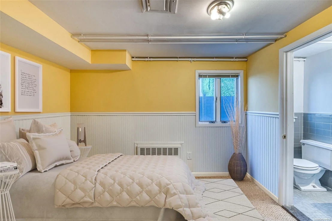 Photo of 1764 Bay Boulevard