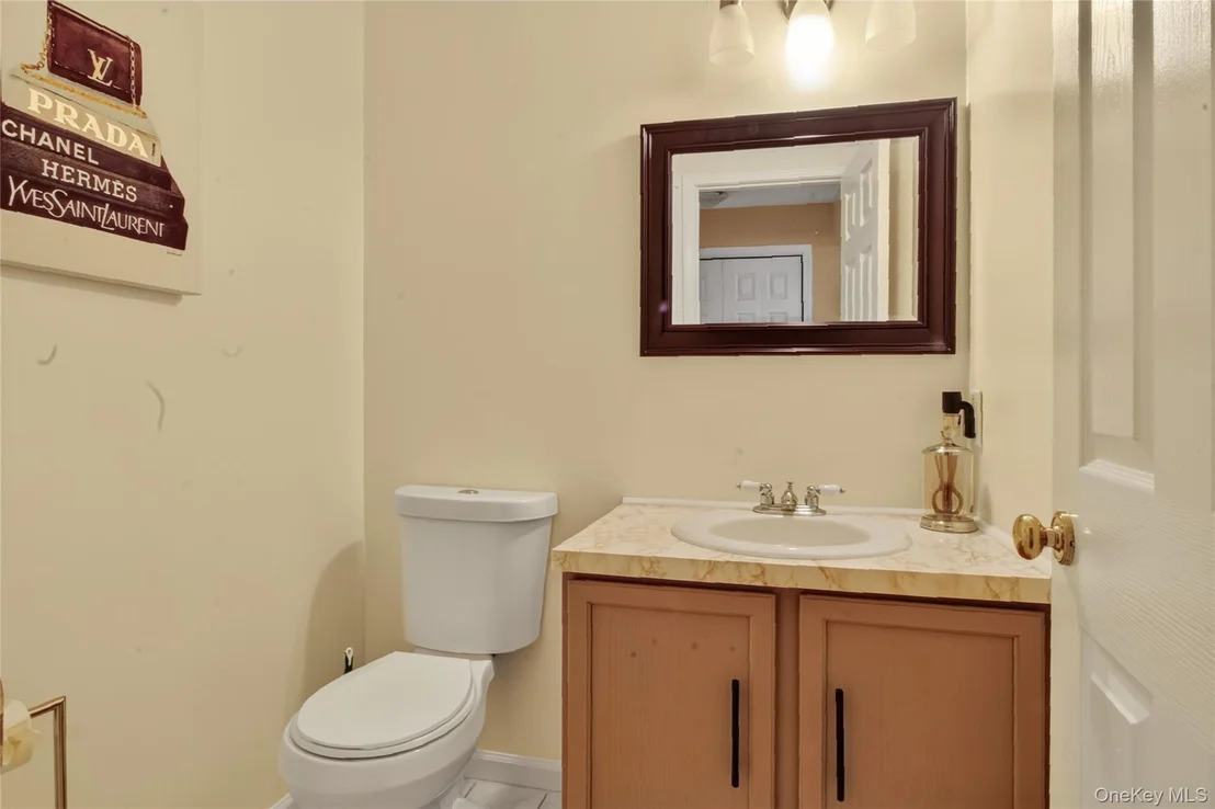 Photo of 115 Delafield Lane