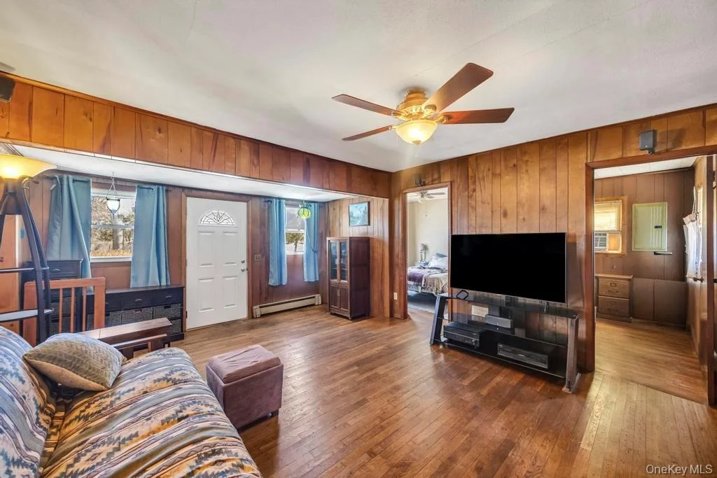 Photo of 114 Monroe Drive