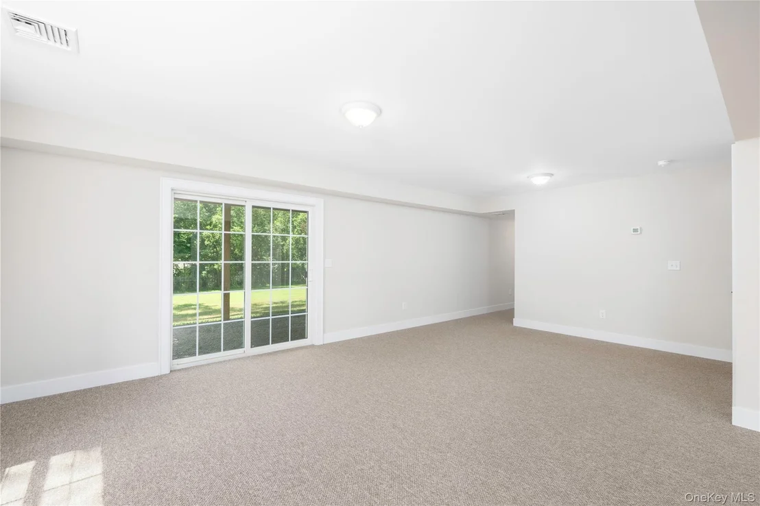 Photo of 15 Tompkins Avenue