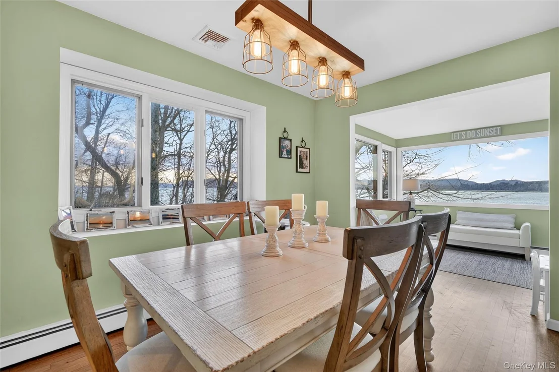Photo of 1501 Eagle Bay Drive