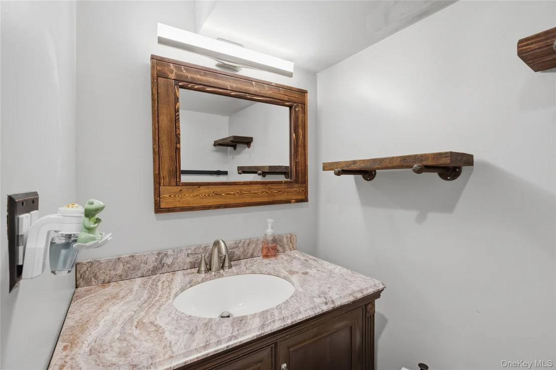 Photo of 2489 Eileen Road