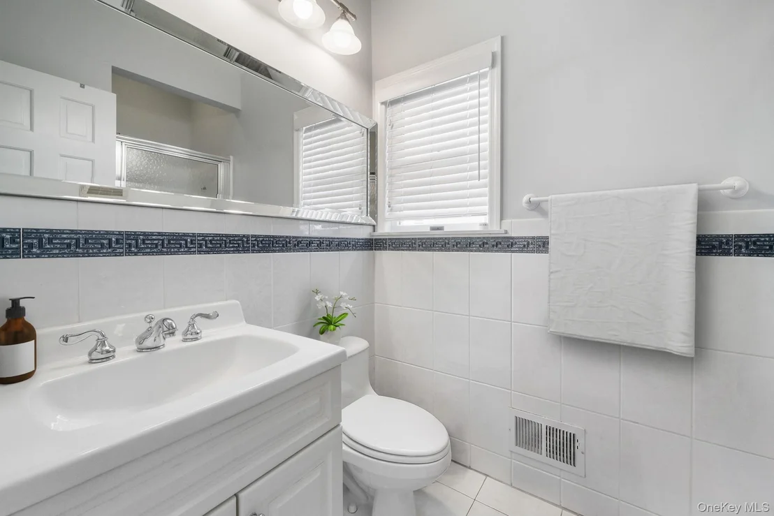 Photo of 131 Huntley Drive