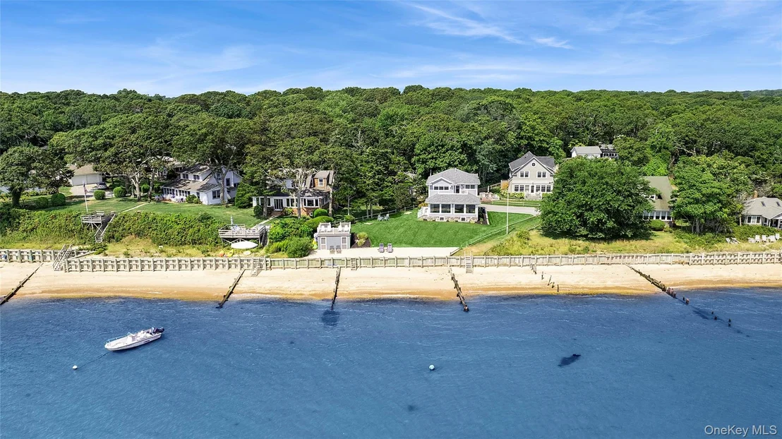 Photo of 5218 Peconic Bay Boulevard